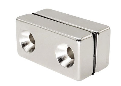 方形打孔磁铁